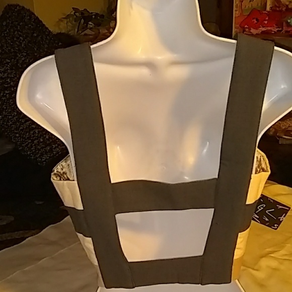 Nasty gal crop top - Picture 3 of 3